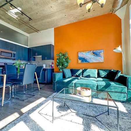 Family Friendly 2Br South Loop Suite With Optional Parking And Gym Access Sleeps Up To 8 Near Mccormick Place And Soldier Field Чикаго Екстериор снимка