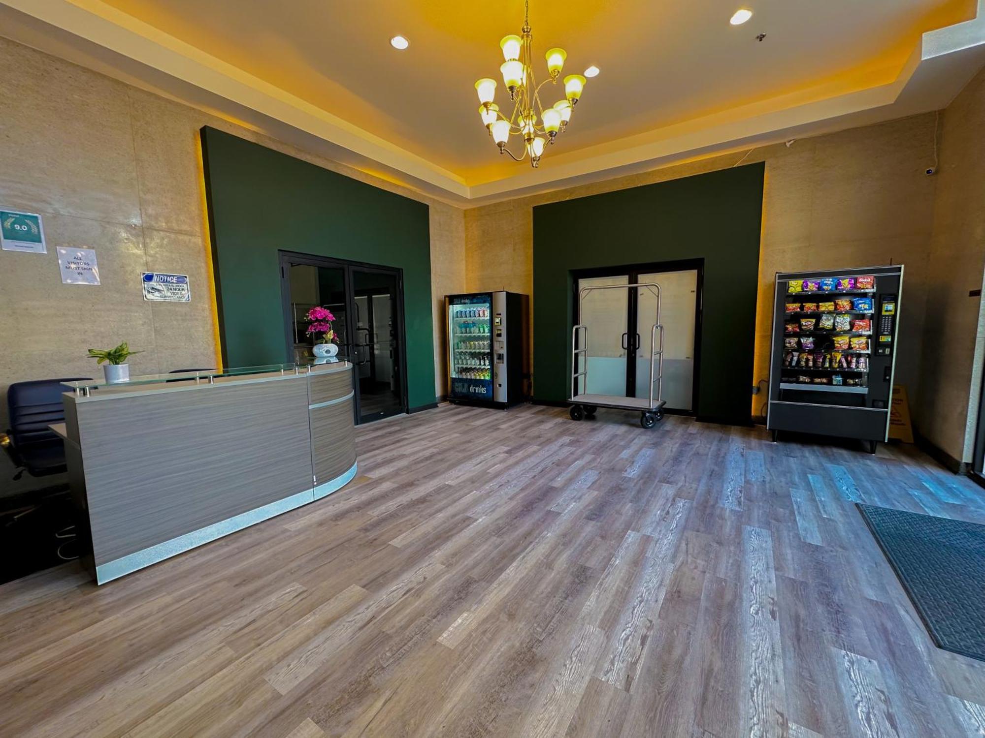 Family Friendly 2Br South Loop Suite With Optional Parking And Gym Access Sleeps Up To 8 Near Mccormick Place And Soldier Field Чикаго Екстериор снимка